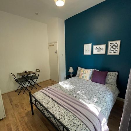 Contemporary Private Rooms Near Central London Ngoại thất bức ảnh