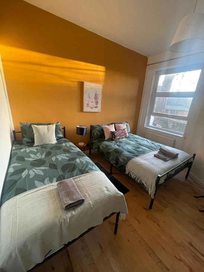 Contemporary Private Rooms Near Central London Ngoại thất bức ảnh