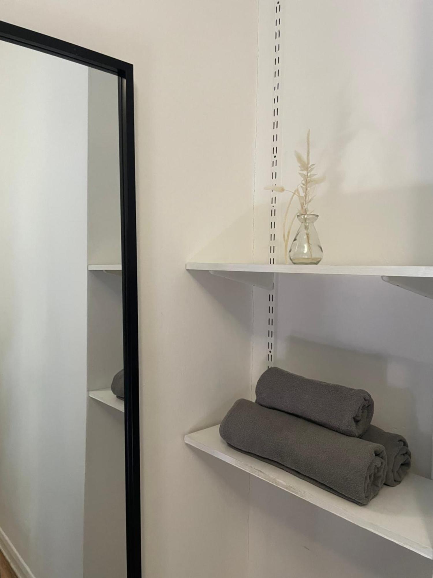 Contemporary Private Rooms Near Central London Ngoại thất bức ảnh