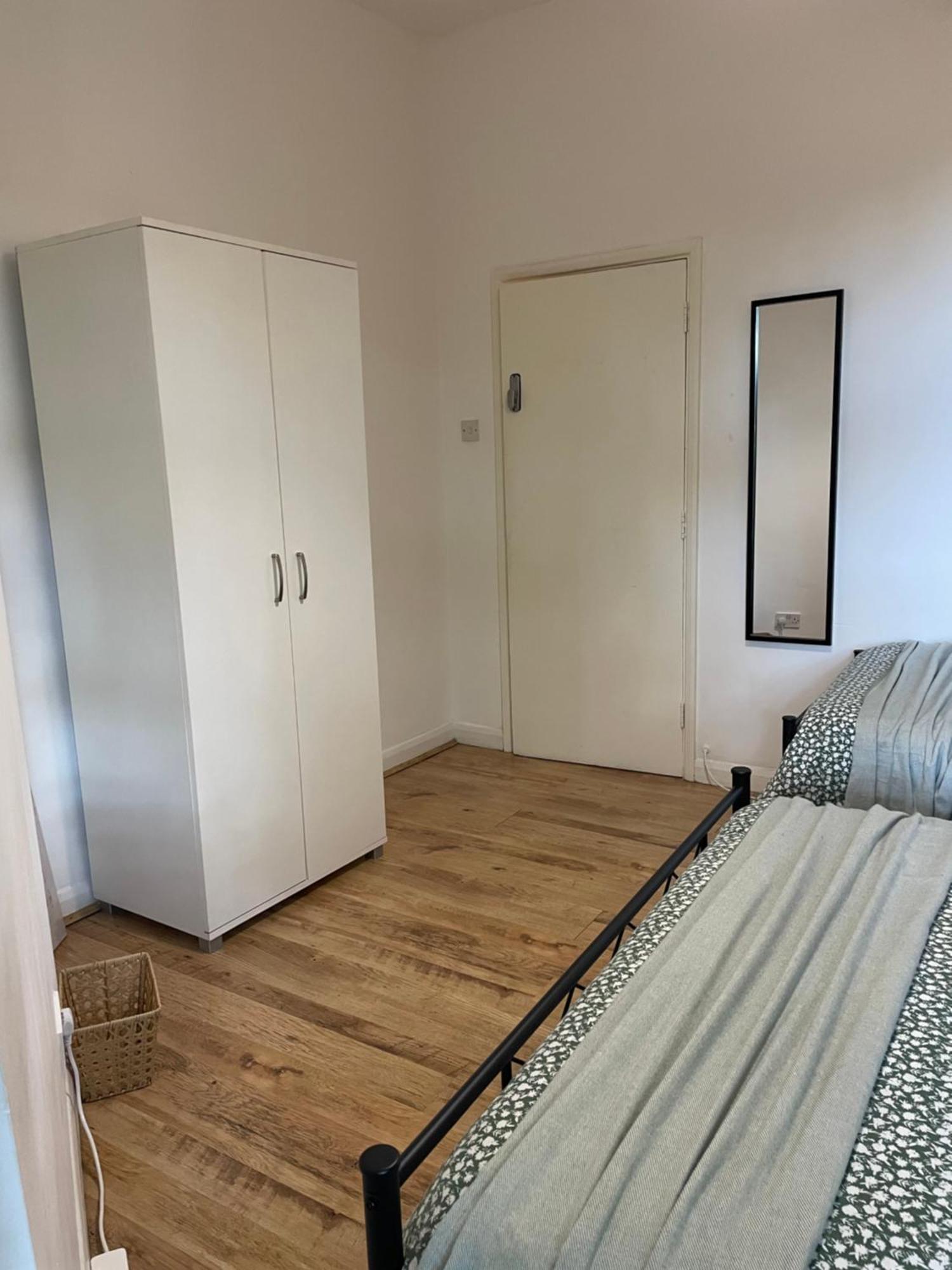Contemporary Private Rooms Near Central London Ngoại thất bức ảnh